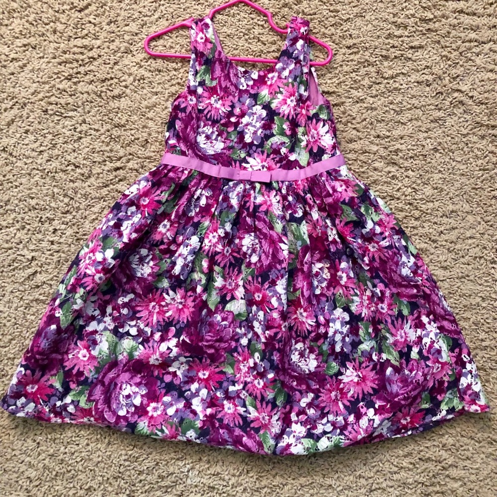 Gymboree dress worn once. In great condition